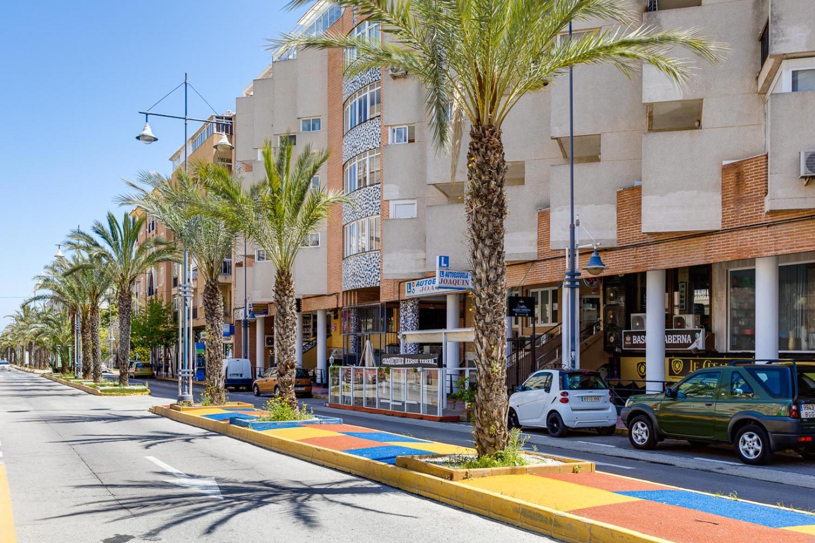 Apartment Near Beach, Playa Del Cura Torrevieja Dış mekan fotoğraf